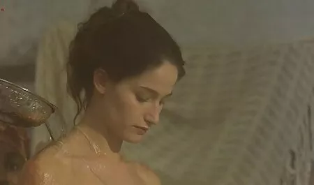 Seorang pelajar sangat tipis dengan payudara lucahmalay kecil dan membuat tetangga.