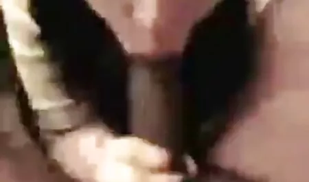 Indah diserahkan video seks wanita gemuk kepompong untuk penipu.