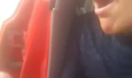 Gadis kurus dipenuhi dengan segar cum di dalam lucah live mulut oleh jock