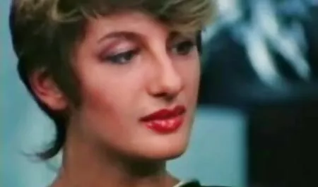 Casting rakan-rakan lelaki bogel tumblr retak Krala pantat di pantat di kursi