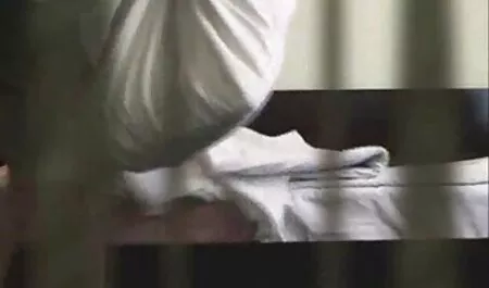 Menarik macho titik hitam Miss tengok filem blue bandar topi berbulu di batang besar