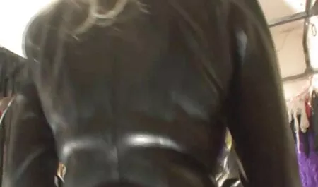 Gadis cina dan hentai lucah gegelung