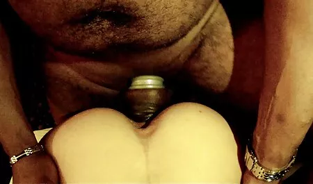 Dia diiringi dua gadis bomoh lucah sekolah