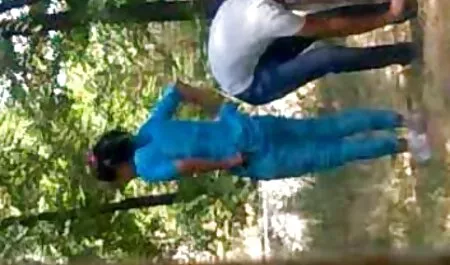 Pelakon yang telah video lucah ganas diberikan dalam faraj kepada operator di tuang dan mengambil sperma dalam mulutnya