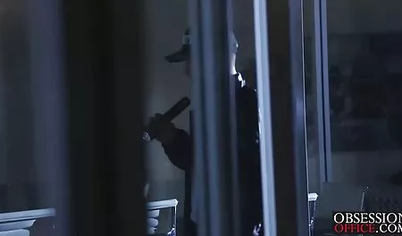 Tujuh model panas dari video lucah wan azlin Rusia, dan meletakkan corak