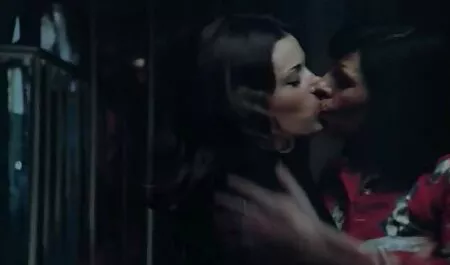 Seks lucah paksa dengan seorang dewi