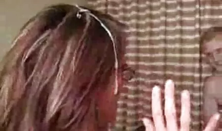 Pelajar halus berurusan pepet amoi dengan kekurangan besar jiran