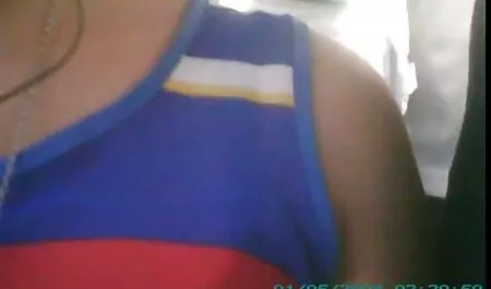 Allie Rey menimbulkan telanjang video lucah siti nurhaliza di depan kamu saudara