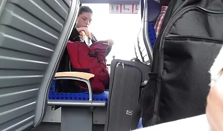 Gadis dengan menusuk lucah sexx lidah gadis pantat di lantai