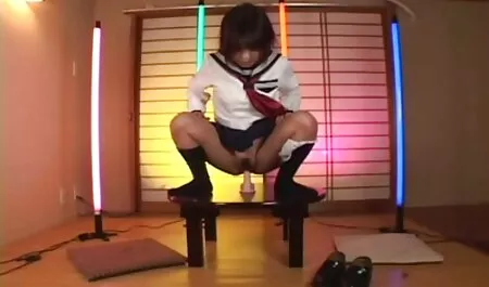 Lelaki pam rakan-rakan mereka kanser dan ganjaran ketika lucah siam dia ejakulasi.