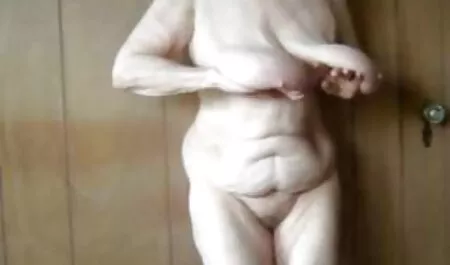 Berbicara video seks wan nor azlin dengan lidah