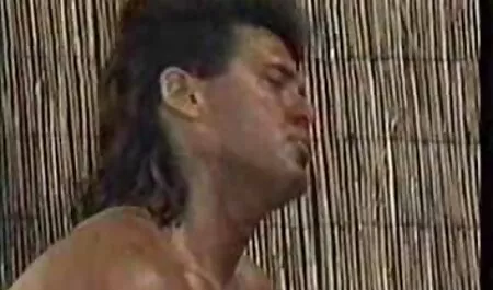 Perang tanpa belas kasihan . video seks wanita gemuk