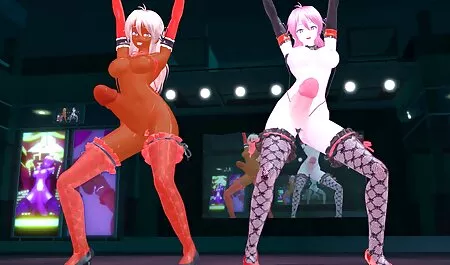 Botak kerjasama dengan video lucah seks tato di tubuhnya untuk membuat Cooney Mexico dan menarik dia di pangkal paha.