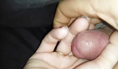 Pelajar mengayunkan di depan webcam sambil bercinta dengan porn lucah teman-teman kelasnya,