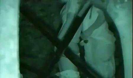 Angkuh video lucah bigo live kembali dari University dan memuntahkannya di wajahnya berkembang kanser