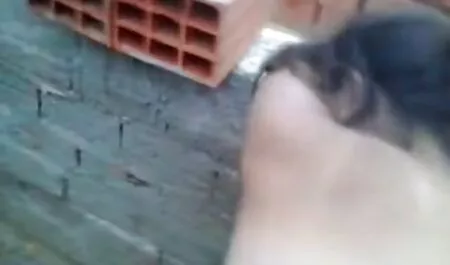 Ayam, sebagai video lucah xxxx seorang wanita, puting, dan pantat, dan kemudian fuck dia ke dalam lubang.