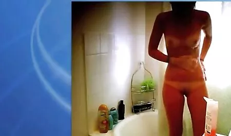 Dia melewati saya di mulutnya. video sex awek sekolah