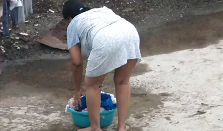 Anak laki-laki video lucah nabila huda santai dengan ibu dan anak perempuan,