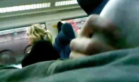 Muda wanita video2 lucah hitam dalam gelap.