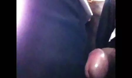 Rusia Kerongsang lucah kampung