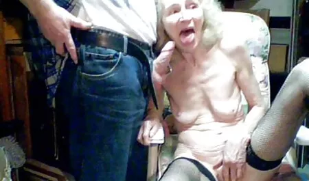 Ia sukar untuk masseur untuk membuat pilihan antara video lucah ida nerina klien-dan mempunyai semua