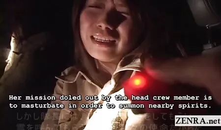 Matang tukang pijat terhantuk tubuh muda pelanggan video lucah ustazah dalam minyak dan meletakkan hidung ke retak