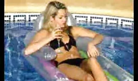 Model smule lucah pantat mengusik di pemutus dan mengambil menghantar beliau adalah dia tebal rakan kongsi