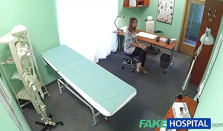 Jus awek korek pantat Kecantikan Pissing