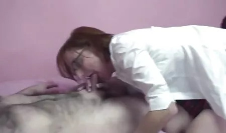 Isteri bertanya pulpal remaja untuk makan sexlucah dia dan