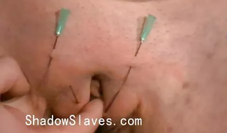 Pelajar meludah lemak xxxvideo lucah dengan stoking.